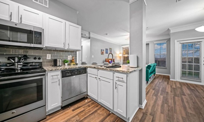 Fossil Creek Apartamento | Sophisticated Stay | 2BR, 2BA | Pool