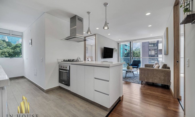 El Castillo Apartamento | Sophisticated Apt with AC & gym - Campestre 704