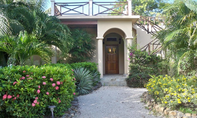 Sittee River Village Casa | Lujo sofisticado en venta! Especial verano - 15% disco. Mayo-agosto