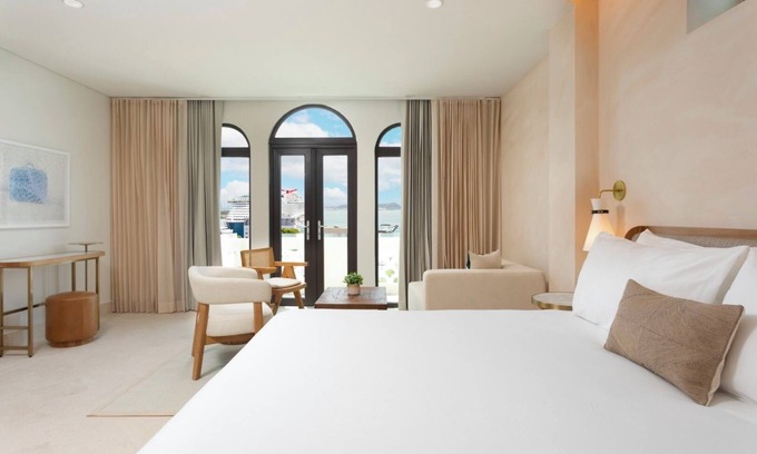 San Francisco Casa | Sophisticated Room w/ Balcony and Rooftop Dining Experience - Near Casino
