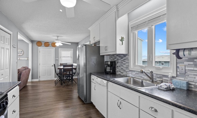 Harkers Island Casa | Sound View Home-Coastal Tide in Harkers Island, NC