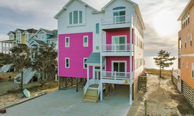 Avon Casa | Soundfront 10BR/11BA home - Prime windsports access, private pool, hot tub ★★★★★