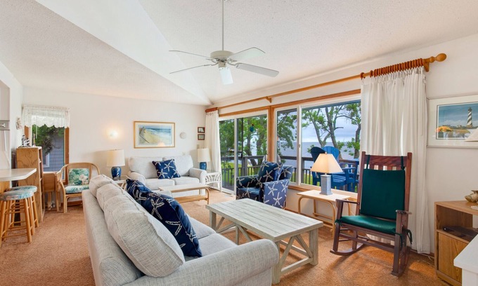Carolina Dunes Condominio | Soundfront 3BR | Pool, Tennis & Walk to Beach/Duck