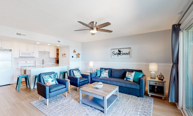 Hatteras Condominio | Soundfront Gem W/ Furnished Balcony, Free WiFi, & Beach Access Nearby