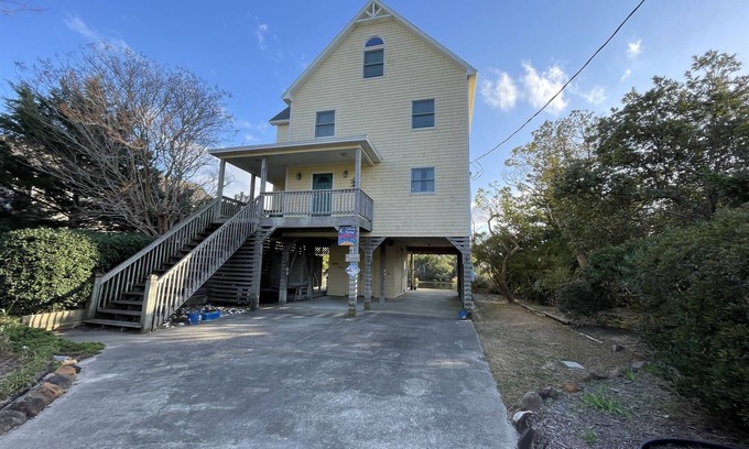 Indiantown Shores Cabaña | Soundside Home in Frisco is an Island Dream Retreat!