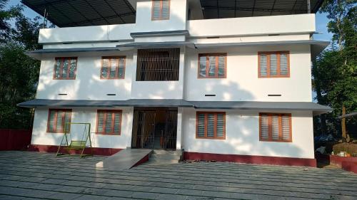 Kalpetta Casa | Souparnika Lakeview Homestay LLP