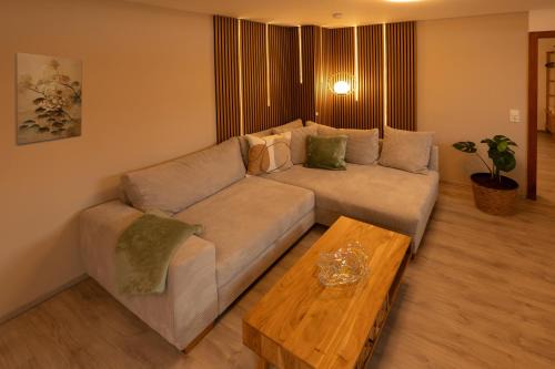 Weilerswist Apartamento | Souterrain Wohnung mit Parkplatz Nähe Phantasialand und Köln, Top Therme in Euskirchen, Eifel erleben