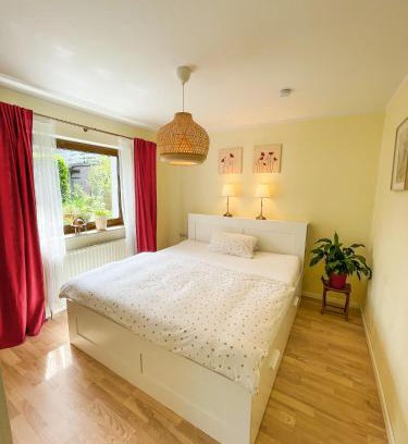 Niederzwehren Apartamento | Souterrainwohnung mit großem Garten und Sauna