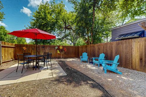 West Congress Casa | South Austin - Master