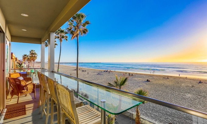 South Mission Beach Condominio | South Beach | Oceanfront 5BR in Mission Beach