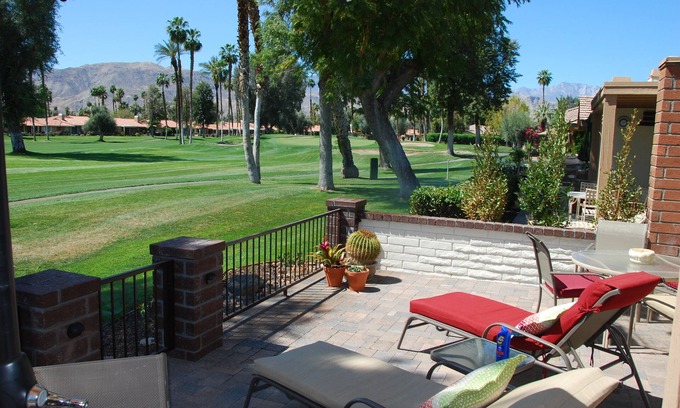 Park Palms Casa | South facing home at Monterey CC in Palm Desert