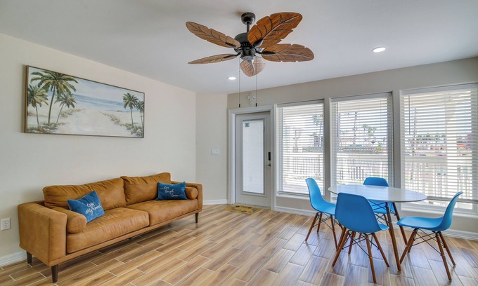 South Padre Island Condominio | South Padre Island Condo: Walk to the Beach!
