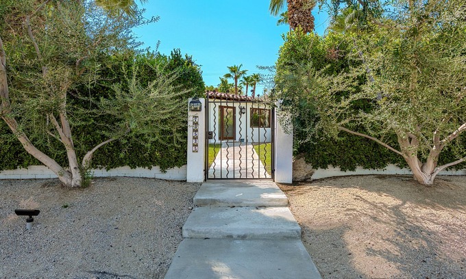 Palm Desert Casa | South Palm Desert / El Paseo- Una mini finca tranquila