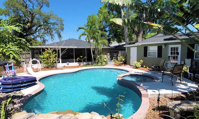 Ballast Point Casa | South Tampa Oasis, Walk to Bayshore!!!