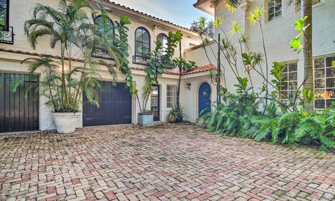 Beach Park Apartamento | South Tampa Studio in Desirable Historic District!