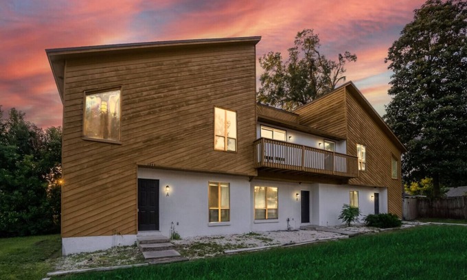 Jacksonville Casa | Southern Bloom Home in Jacksonville