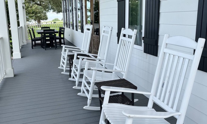 Old Town Casa | Southern Charm- Beach Town Paradise