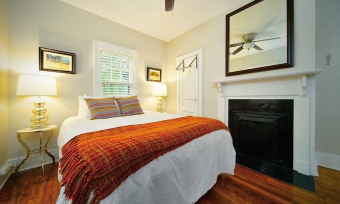 Germantown Casa | Southern Charm: Minutes to downtown Nashville with a cozy porch swing