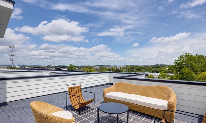Whitebridge Casa | Southern & Style-2 Townhomes-7 Mins To Broadway