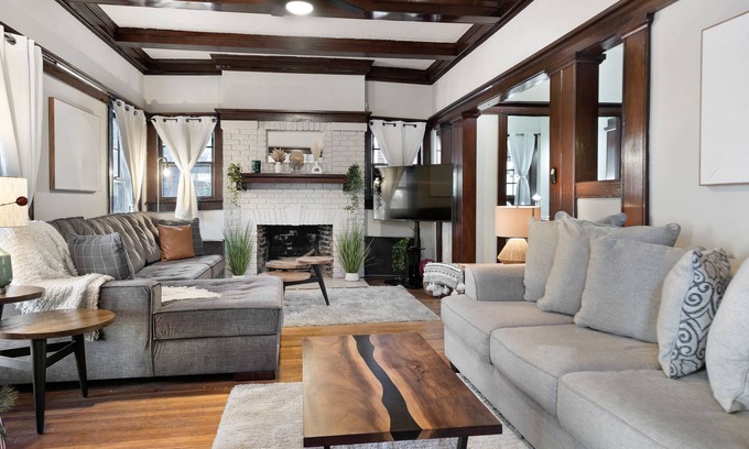 Birmingham Casa | Southern Tides Retreat