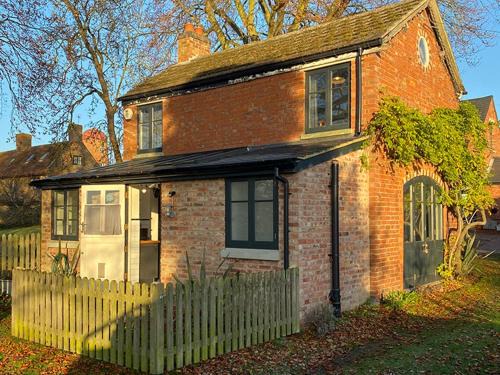 Braunston Casa | Southfield Art Studio