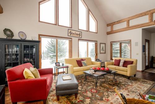 Big Sky Casa | Southfork Retreat
