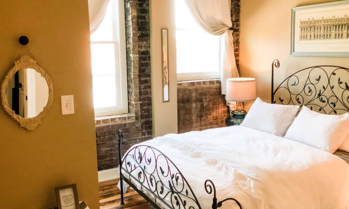 Downtown Chattanooga Condominio | La Vie Bohéme: Southside Condo in the Thick of It