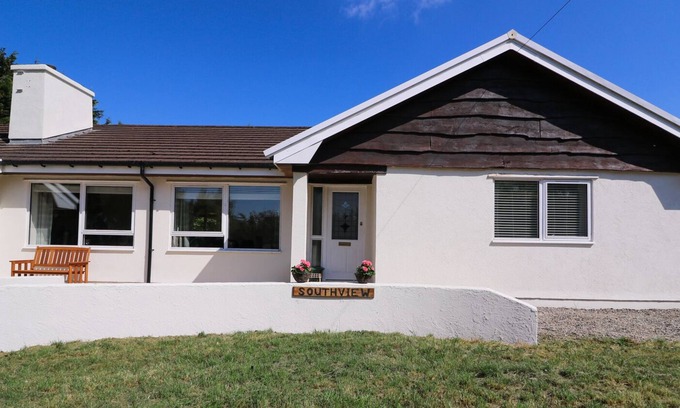 Llandysul Casa | VISTA DEL SUR, admite mascotas, con bañera de hidromasaje en Rhydlewis, Ref 933345