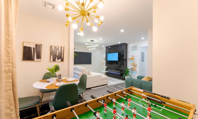 East Orange Casa | Sovereign Cottage-Parking , Self Check-in & Wifi