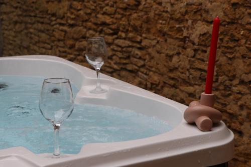 Le Pian-sur-Garonne Casa | SPA, Élégance et Charme au Cœur des Vignes - Piscine&SPA Décoration Artisanale
