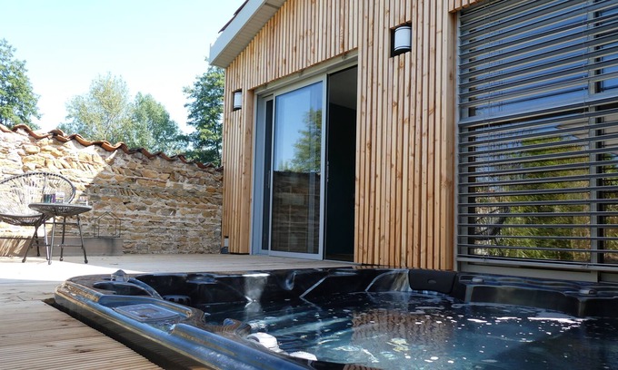 Liergues Casa | Spa y sauna en el corazón de las piedras doradas: el refugio