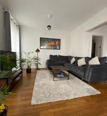 Haluchere - Perray Apartamento | Spacieux & Lumineux - centre Amiens avec Parking