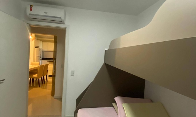 Governador Celso Ramos Apartamento | Spacious apartment 200 meters from Palmas Beach for 12 people