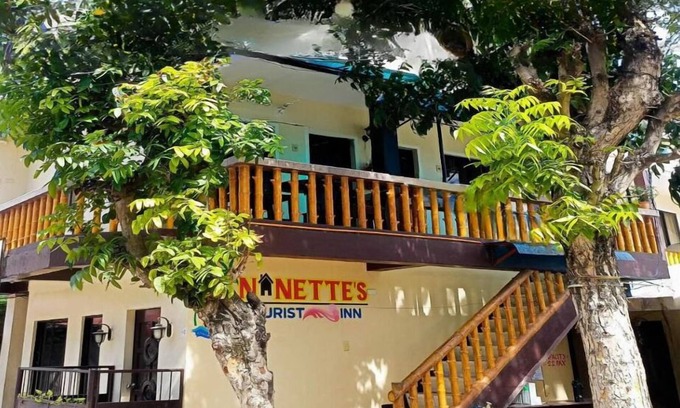 Santa Fe Apartamento | Spacious 1-bedroom apartment in Santa Fe with AC - Nanette's Tourist Inn
