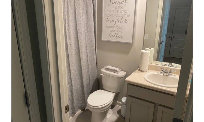 Riverdale Casa | Spacious 1 bedroom town house