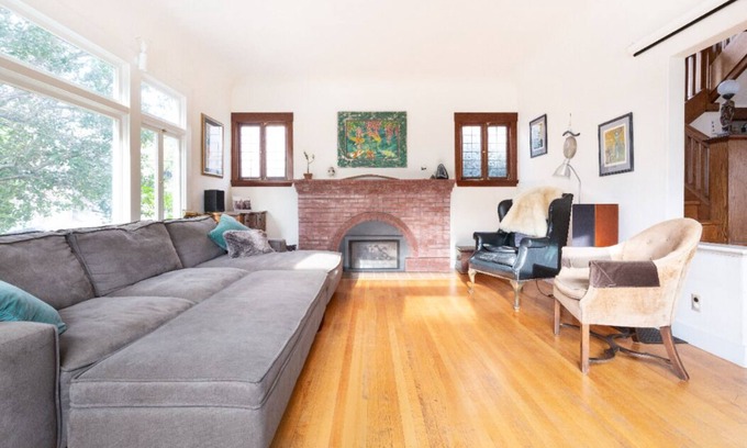Adams Point Casa | Spacious 1908 House + Sky Deck + Hot Tub + Modern Tiny House, Near Lake