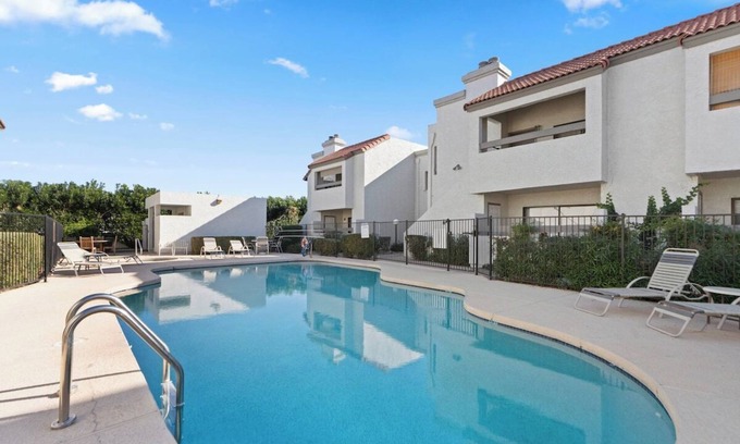 South Scottsdale Condominio | Spacious 1BR Condo w/Patio & Close to Old Town