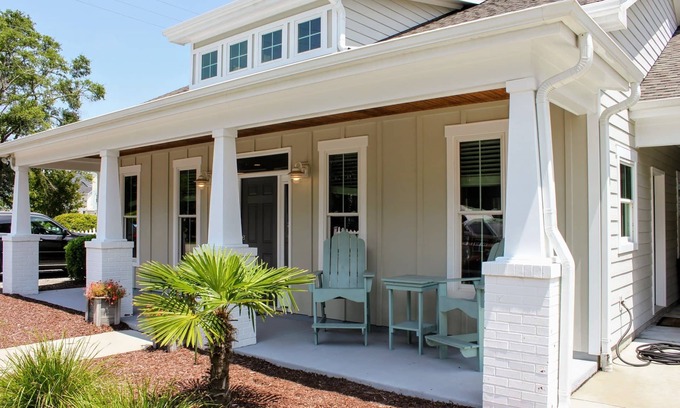 North Carolina Coast Casa | spacious 2 bedroom plus pull out Sofa bed, 2 bath home, no stairs, sleeps 6