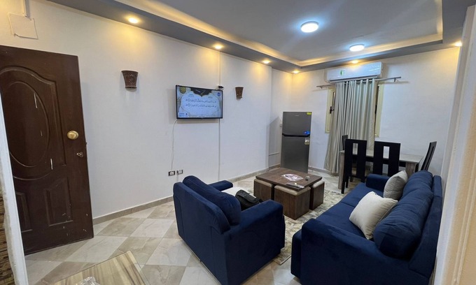 Village Road Apartamento | Spacious 2-Bedroom Apartment