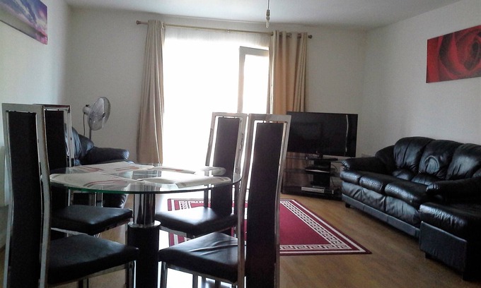 Leytonstone Apartamento | Amplio apartamento de 2 habitaciones, capacidad para 6