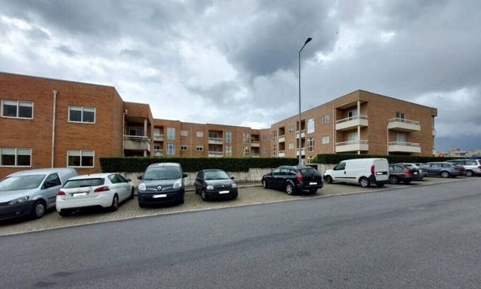 Madalena Apartamento | Spacious 2-bedroom apartment near the sea in enjoyable Vila Nova De Gaia
