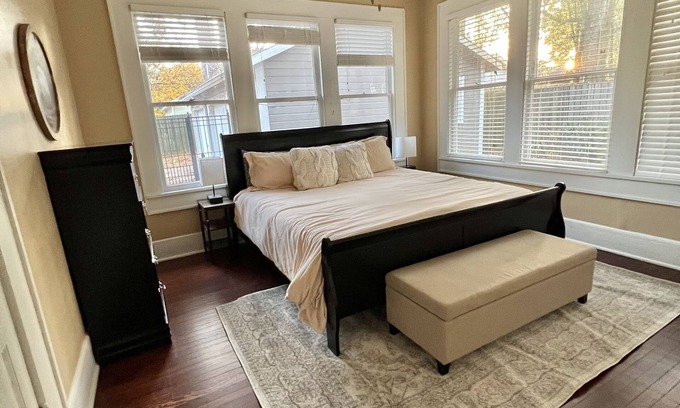 Highland Historic District Apartamento | Spacious | 2 Bedrooms | Duplex