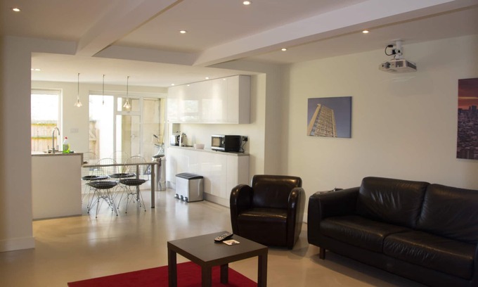 Brondesbury Park Apartamento | Amplio apartamento de 2 dormitorios con jardín en Queens Park, Londres zona 2