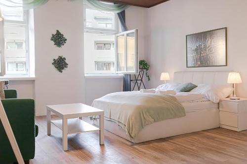 Wieden Apartamento | Spacious 2BR Apt Perfect for Longstays