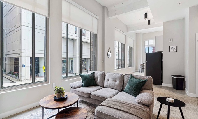 Downtown Cincinnati Apartamento | Spacious 2BR CozySuites | OTR Downtown #09