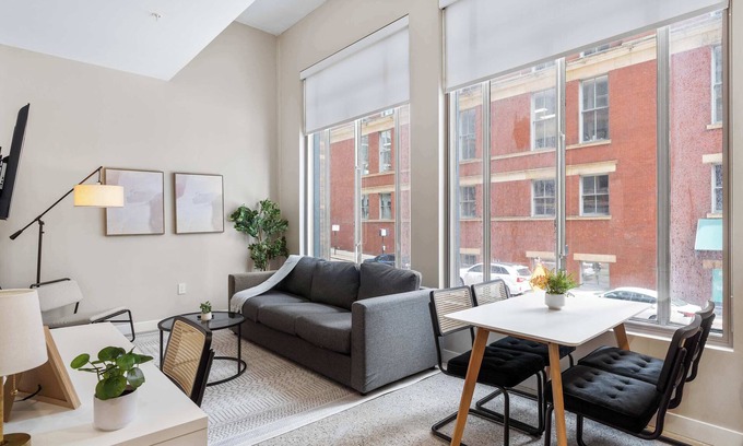 Downtown Cincinnati Apartamento | Spacious 2BR CozySuites OTR Downtown #10