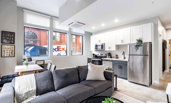 Downtown Cincinnati Apartamento | Spacious 2BR CozySuites | OTR Downtown #14