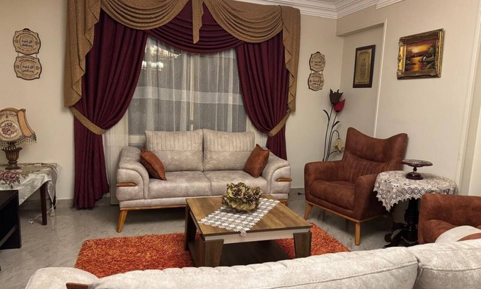 Nasr City Apartamento | Spacious 3-bedroom apartment with AC, WiFi in Nasr City, Near Landmarks