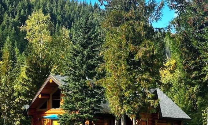 Clearwater Apartamento | Spacious 3 bed 3 bath Log Cabin Home