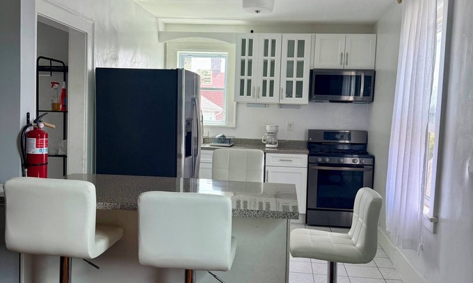 Belleville Apartamento | Spacious 3-bedroom apartment